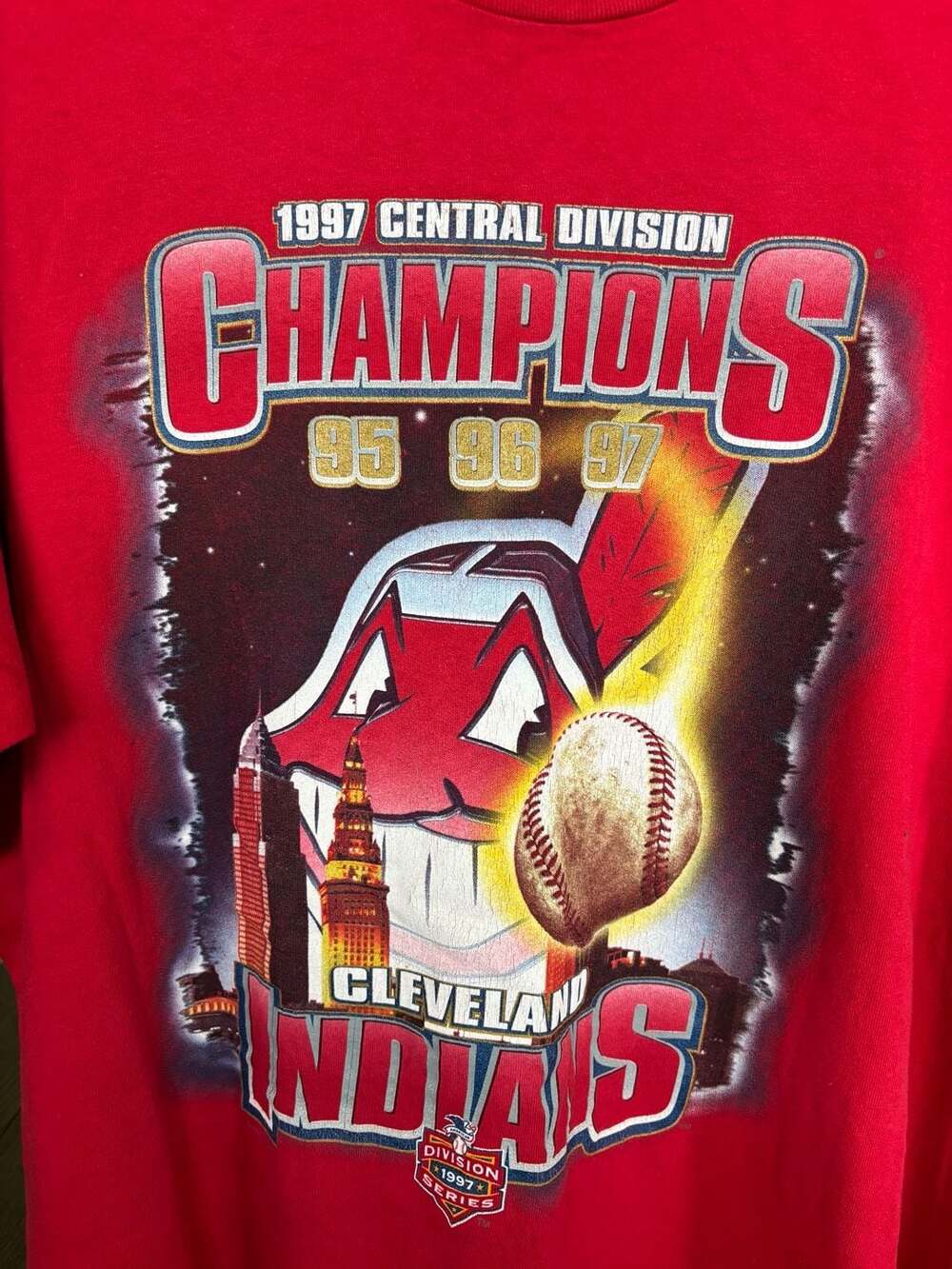 Vintage 1997 Cleveland Indians Central Division Champions Starter T-Shirt